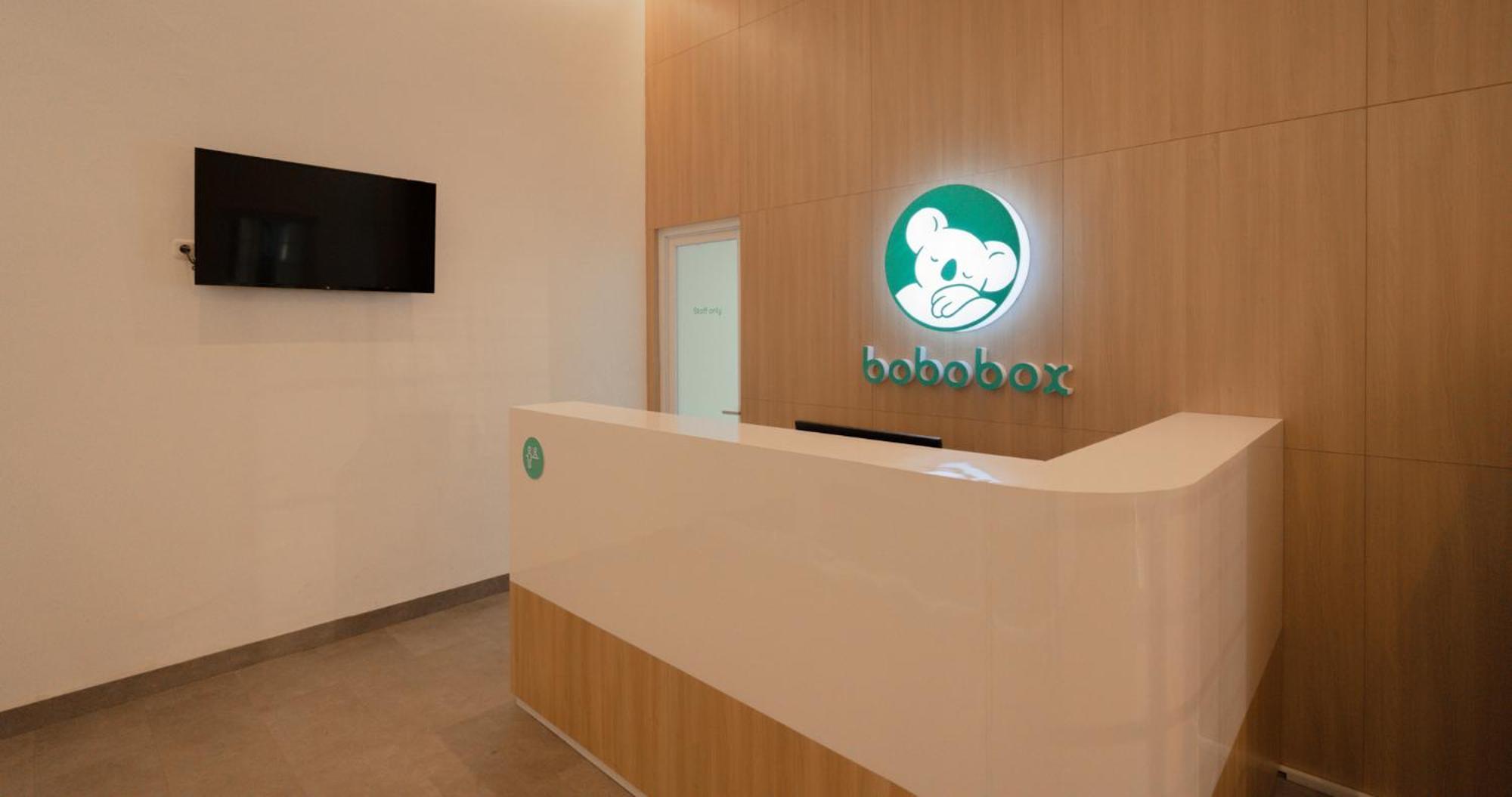 Hotel Bobobox Alun-Alun Malang Extérieur photo